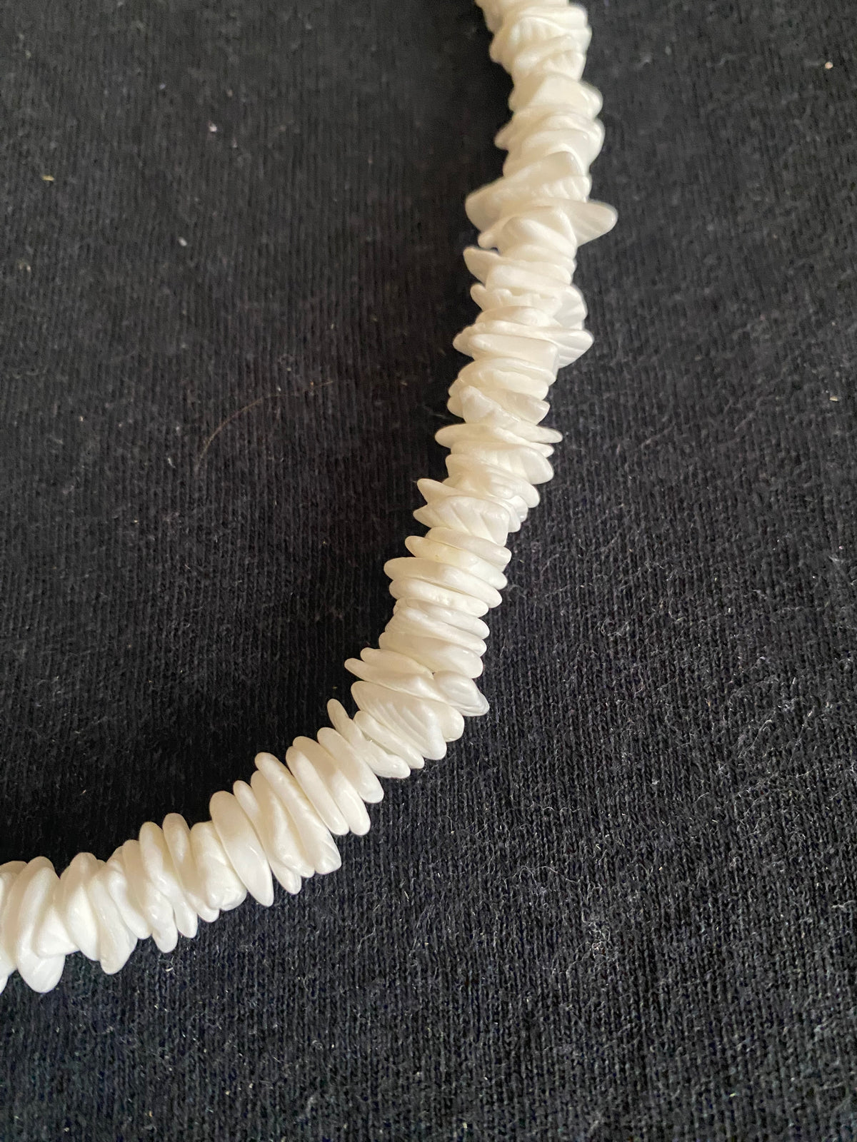 18" White Rose Clam Shell Necklace
